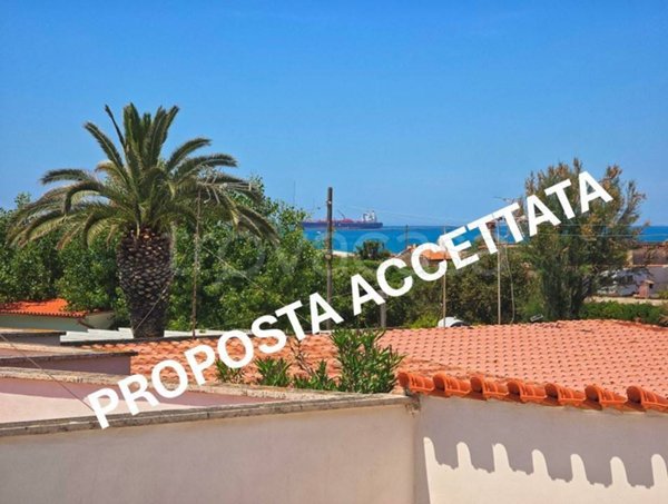 casa indipendente in vendita ad Ardea in zona Marina di Ardea