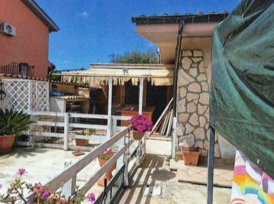 casa indipendente in vendita ad Ardea