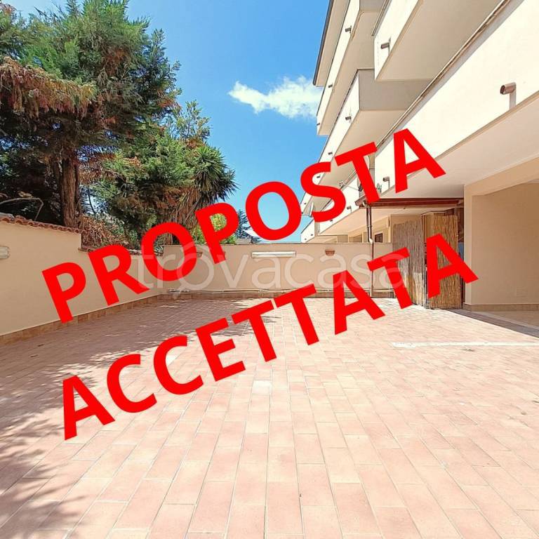 appartamento in vendita ad Ardea in zona Nuova Florida