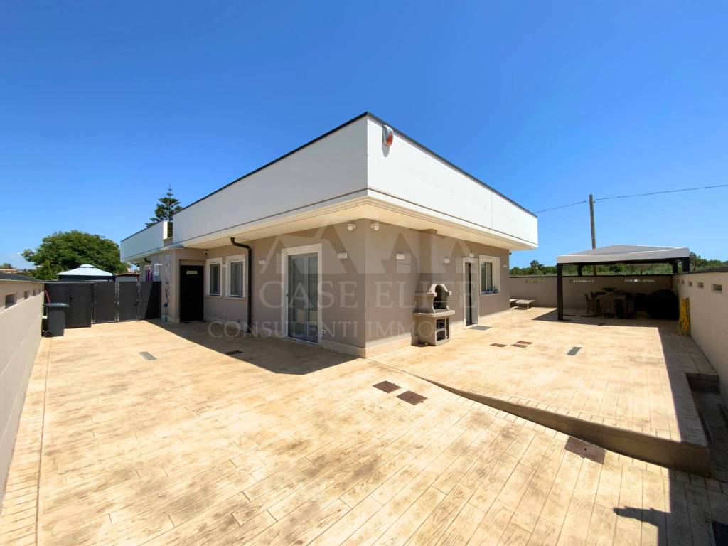 casa indipendente in vendita ad Ardea in zona Nuova California