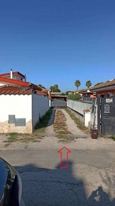 appartamento in vendita ad Ardea in zona Nuova California