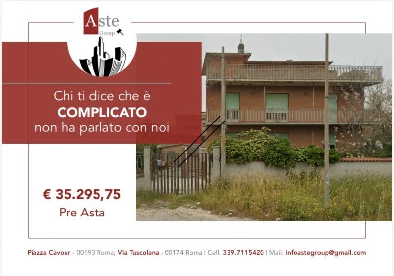 appartamento in vendita ad Ardea in zona Marina di Ardea