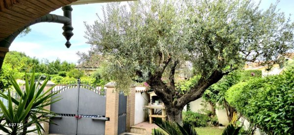 casa indipendente in vendita ad Ardea in zona Nuova California