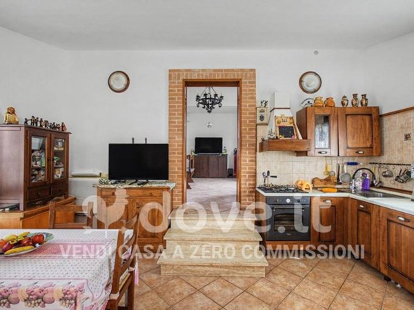 casa indipendente in vendita ad Ardea in zona Nuova California