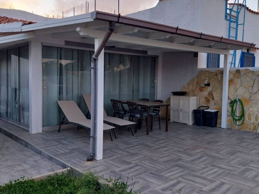 casa indipendente in vendita ad Ardea in zona Colle Romito