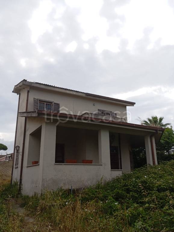 casa indipendente in vendita ad Ardea in zona Nuova Florida