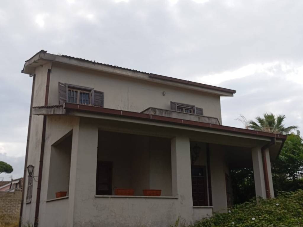 casa indipendente in vendita ad Ardea in zona Nuova Florida