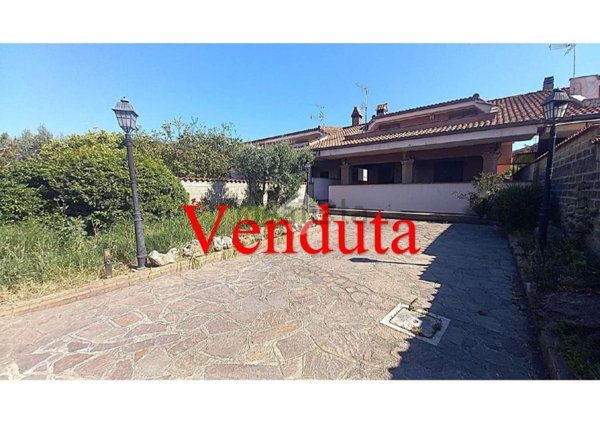 casa indipendente in vendita ad Ardea in zona Nuova Florida