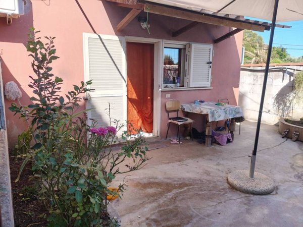 casa indipendente in vendita ad Ardea in zona Banditella