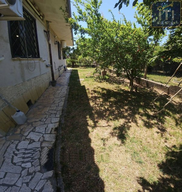 casa indipendente in vendita ad Ardea in zona Banditella