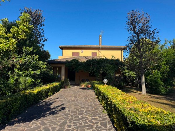 casa indipendente in vendita ad Ardea in zona Nuova Florida