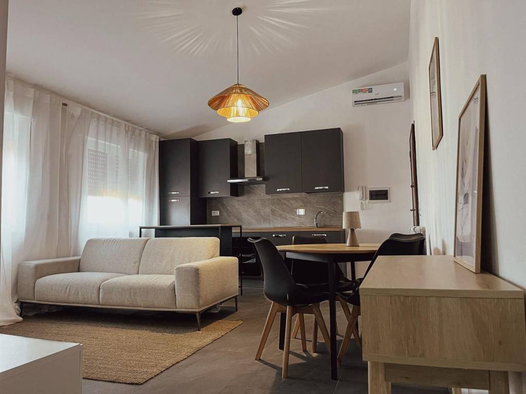 casa indipendente in vendita ad Ardea in zona Marina di Ardea