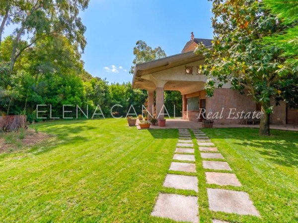 casa indipendente in vendita ad Ardea in zona Nuova California
