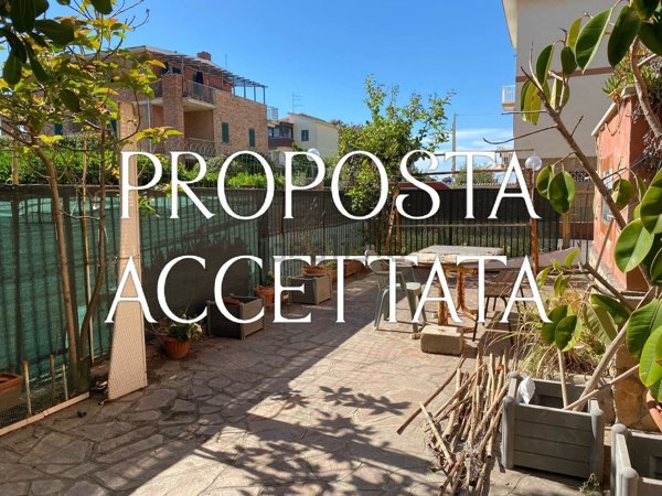 appartamento in vendita ad Ardea in zona Marina di Ardea