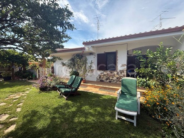casa indipendente in vendita ad Ardea in zona Nuova Florida