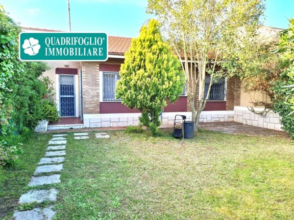 casa indipendente in vendita ad Ardea in zona Colle Romito