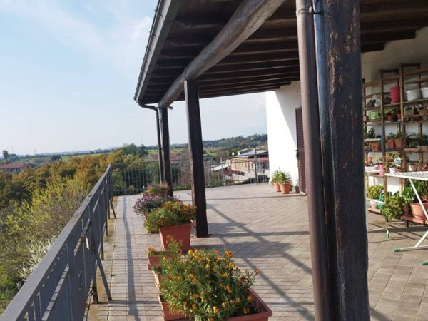 appartamento in vendita ad Ardea in zona Montagnano