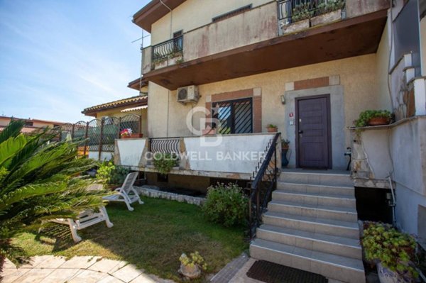 casa indipendente in vendita ad Ardea in zona Nuova Florida