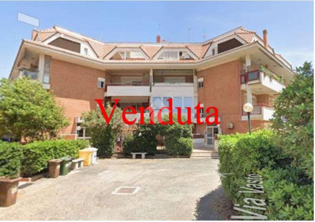 appartamento in vendita ad Ardea in zona Marina di Ardea