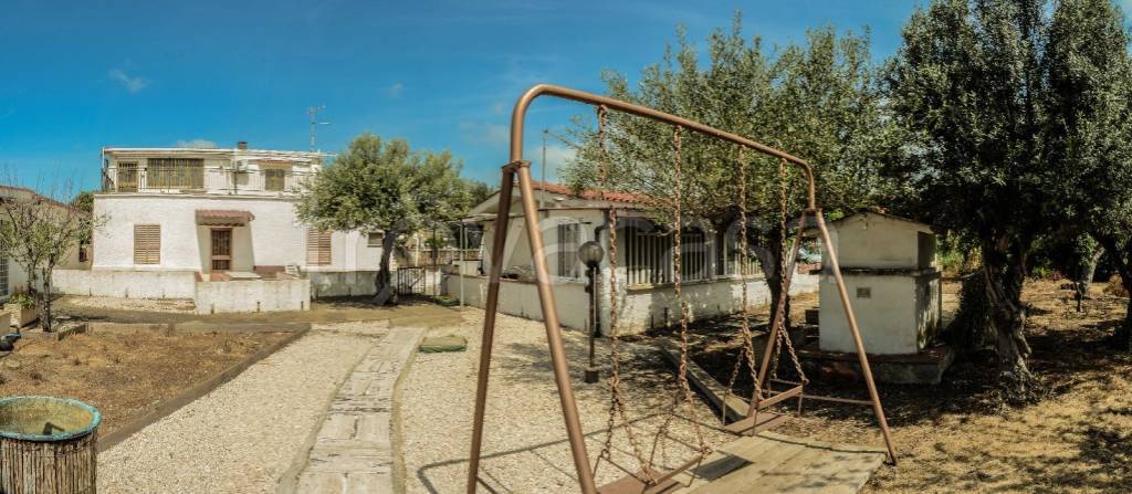 casa indipendente in vendita ad Ardea in zona Banditella