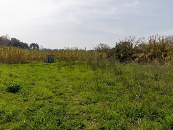 terreno edificabile in vendita ad Ardea