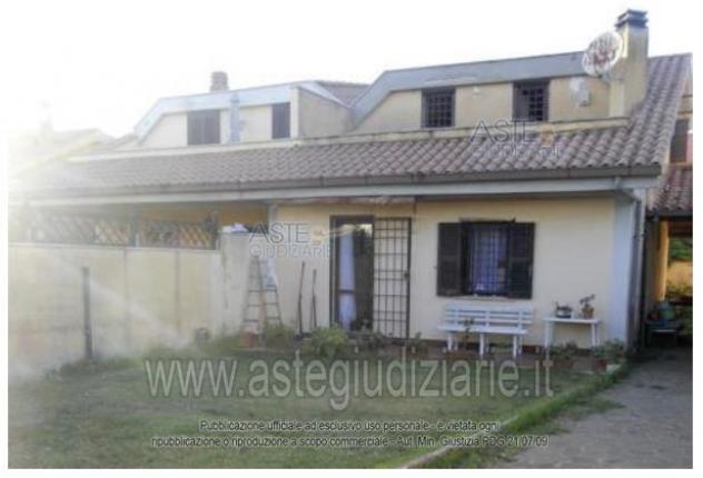 casa indipendente in vendita ad Ardea in zona Lido dei Pini