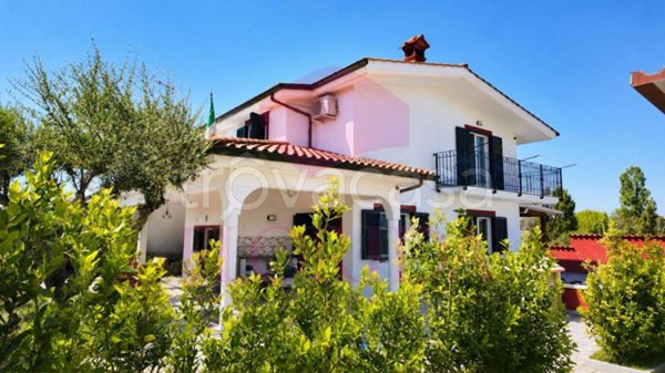 casa indipendente in vendita ad Ardea in zona Banditella