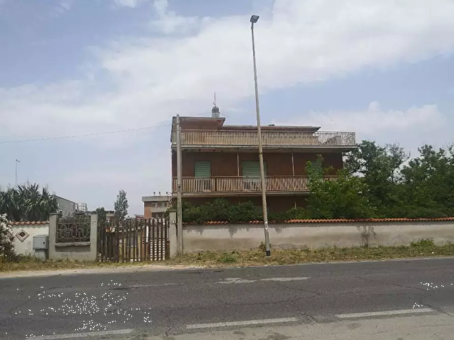appartamento in vendita ad Ardea in zona Marina di Ardea