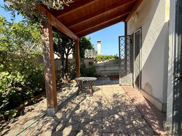 casa indipendente in vendita ad Ardea in zona Nuova Florida