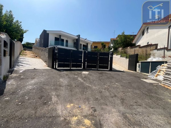 casa indipendente in vendita ad Ardea in zona Nuova Florida