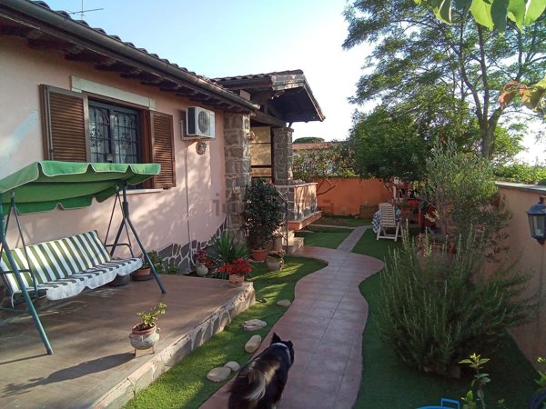 casa indipendente in vendita ad Ardea