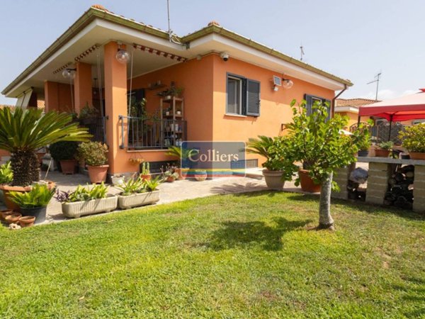 casa indipendente in vendita ad Ardea in zona Nuova California