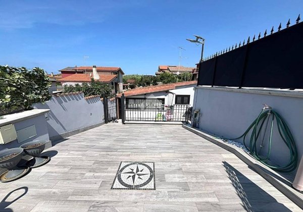 casa indipendente in vendita ad Ardea in zona Nuova Florida