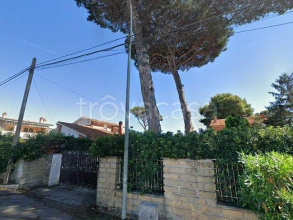 casa indipendente in vendita ad Ardea in zona Colle Romito