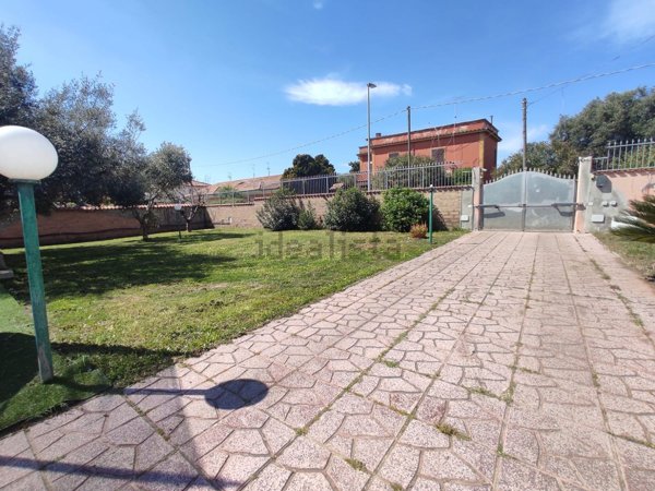 casa indipendente in vendita ad Ardea in zona Nuova Florida