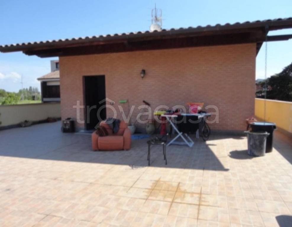 appartamento in vendita ad Ardea in zona Marina di Ardea
