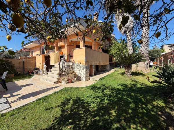 casa indipendente in vendita ad Ardea in zona Nuova Florida
