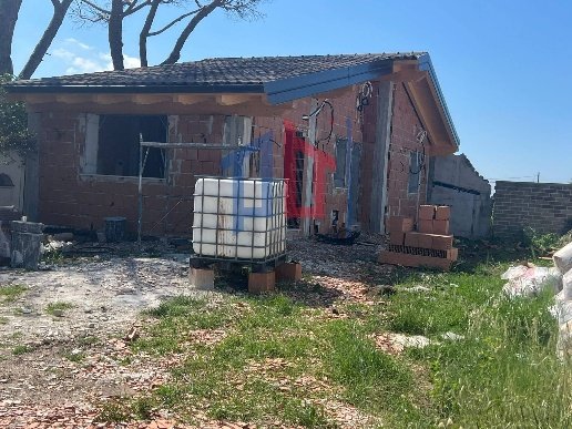 casa indipendente in vendita ad Ardea in zona Nuova Florida