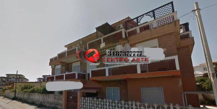 appartamento in vendita ad Ardea in zona Marina di Ardea