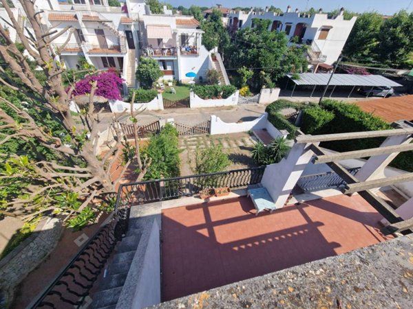 casa indipendente in vendita ad Ardea in zona Marina di Ardea