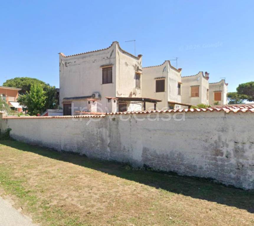 casa indipendente in vendita ad Ardea in zona Lido dei Pini