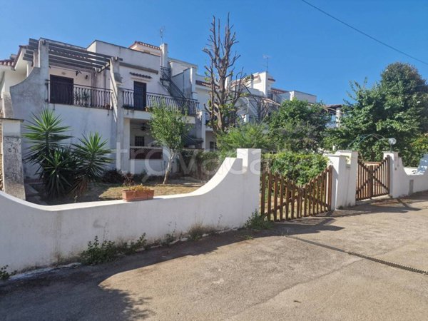 casa indipendente in vendita ad Ardea in zona Marina di Ardea