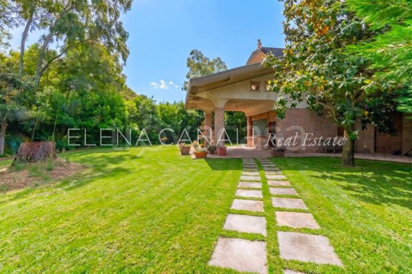 casa indipendente in vendita ad Ardea in zona Nuova California