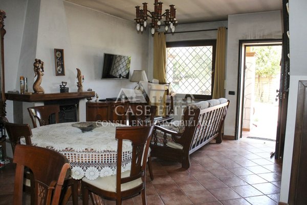 casa indipendente in vendita ad Ardea in zona Marina di Ardea