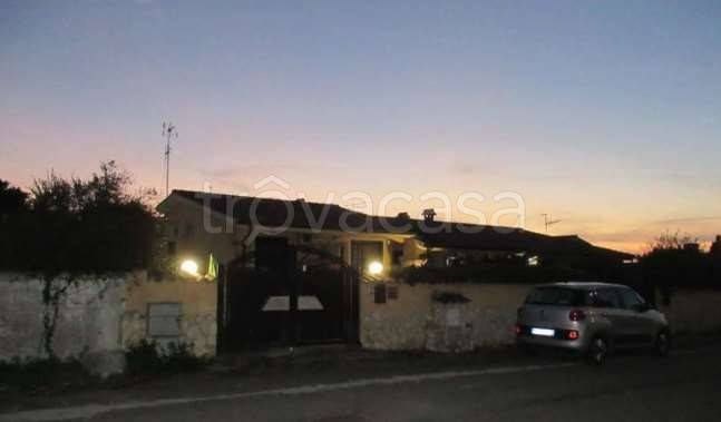 casa indipendente in vendita ad Ardea in zona Nuova California