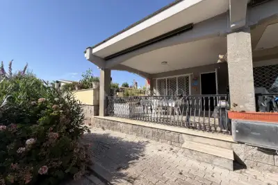 casa indipendente in vendita ad Ardea