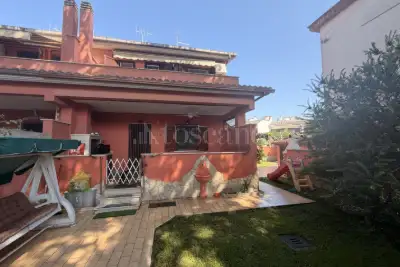 villa in vendita ad Ardea