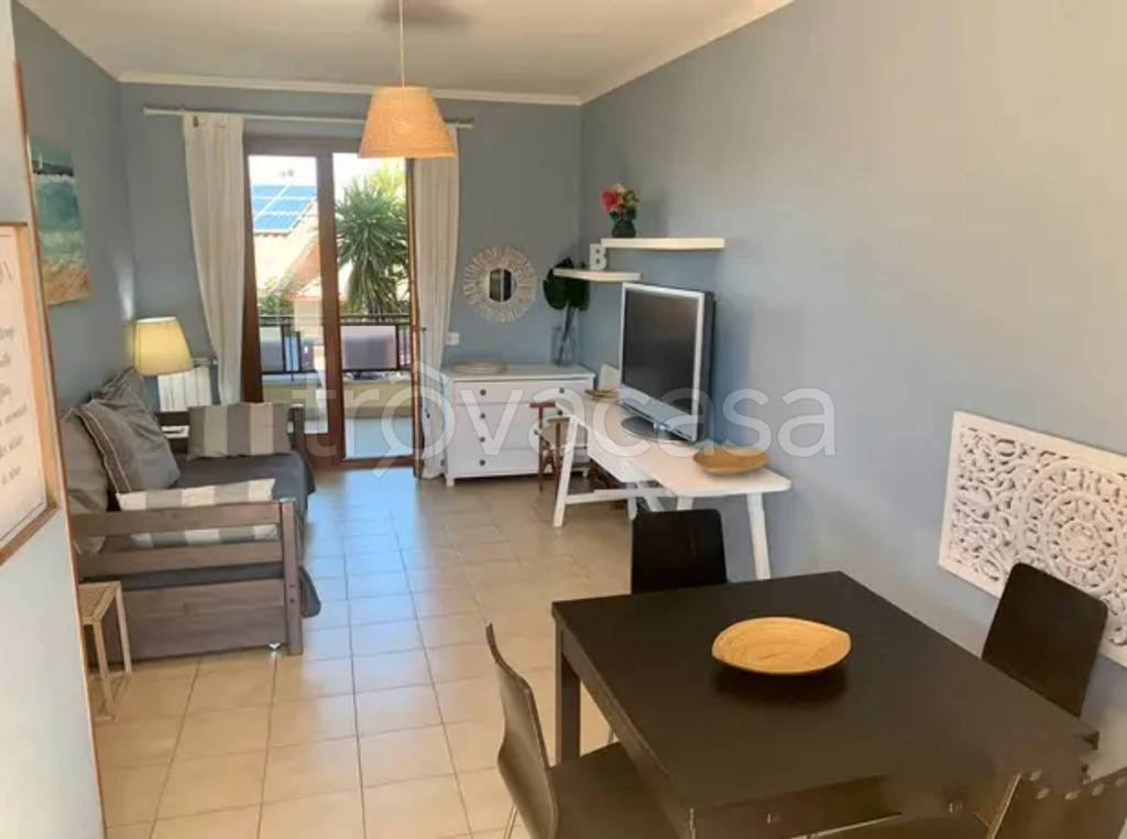 appartamento in vendita ad Ardea in zona Marina di Ardea