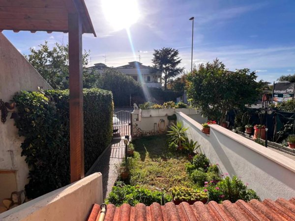 casa indipendente in vendita ad Ardea