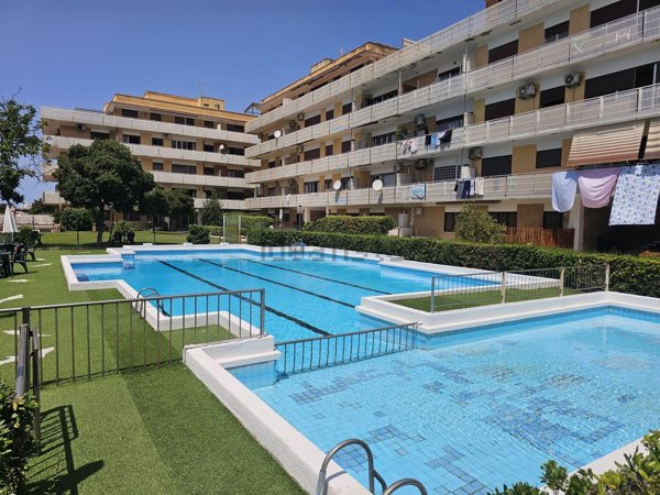 appartamento in vendita ad Ardea in zona Marina di Ardea
